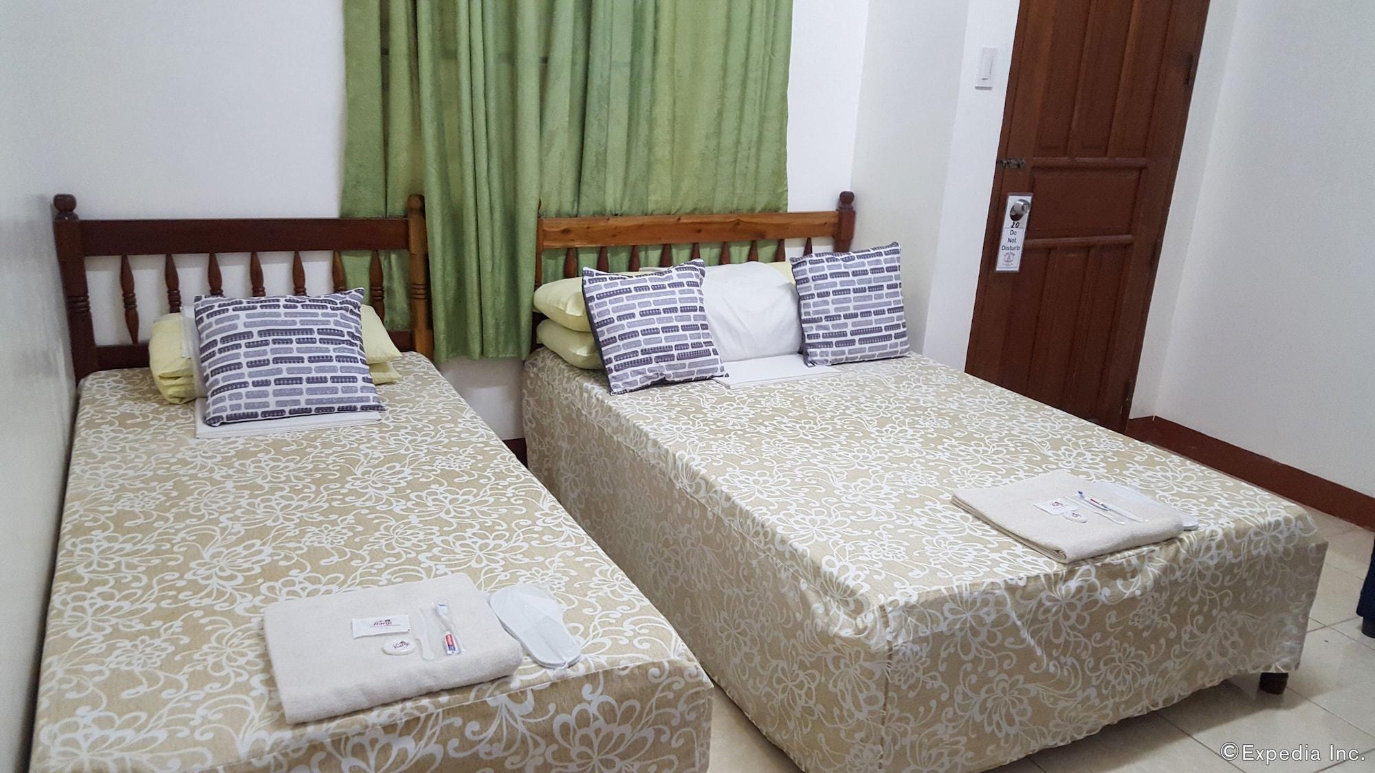 Lola Itang Pension House Tiniguiban Exterior foto